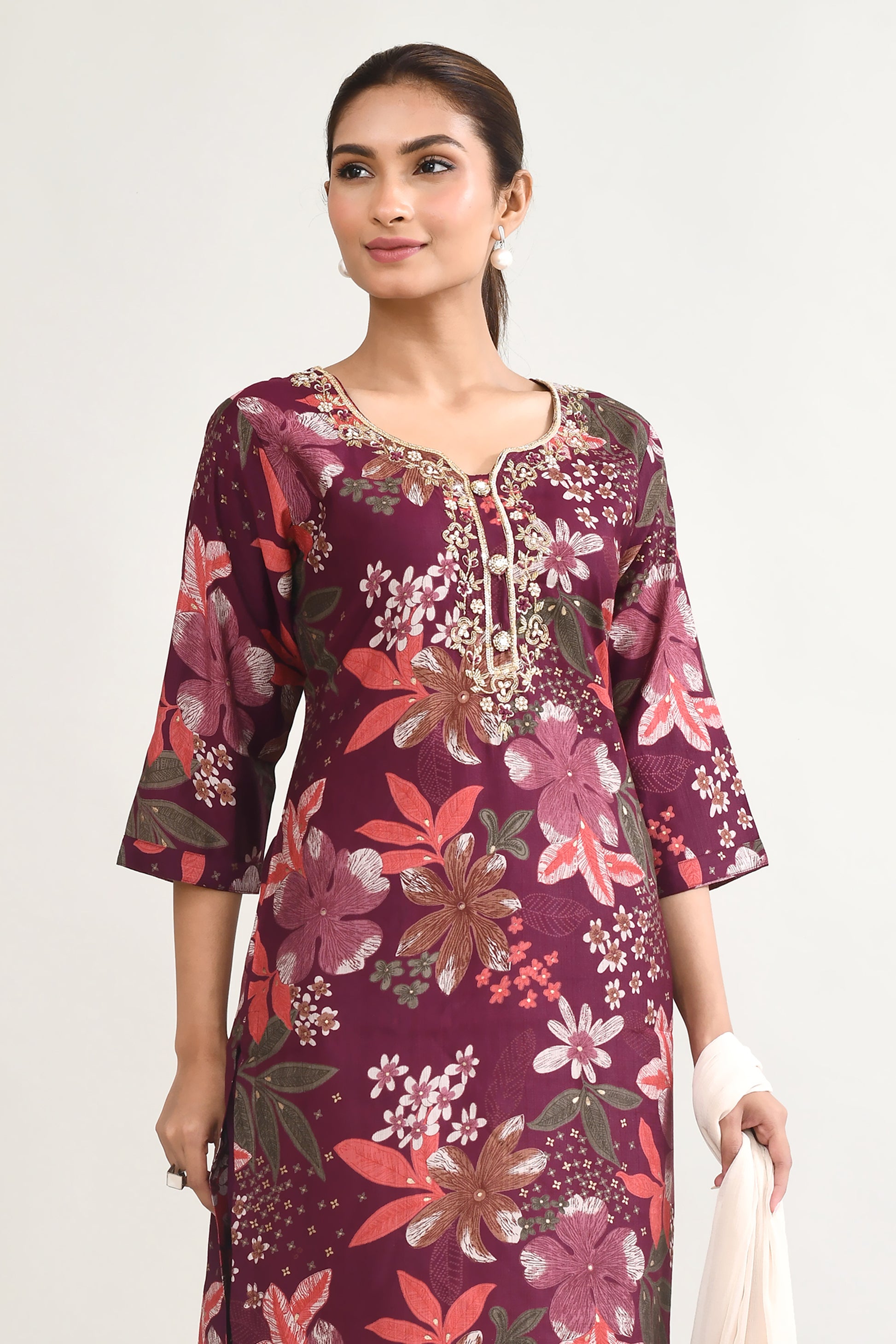 Wine Maslin Kurta Set With Embroidery