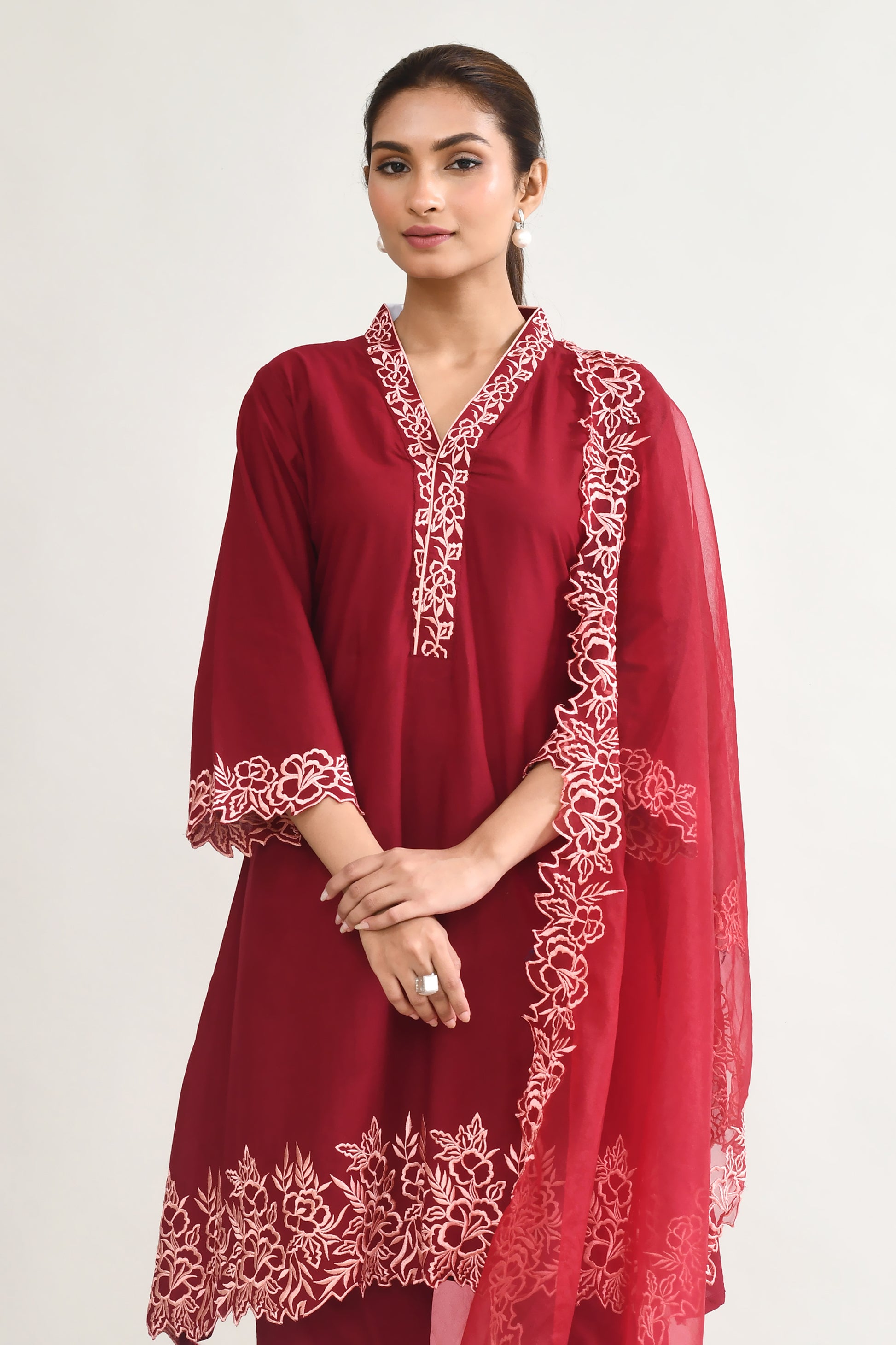 Maroon Maslin Kurta Set With Embroidery