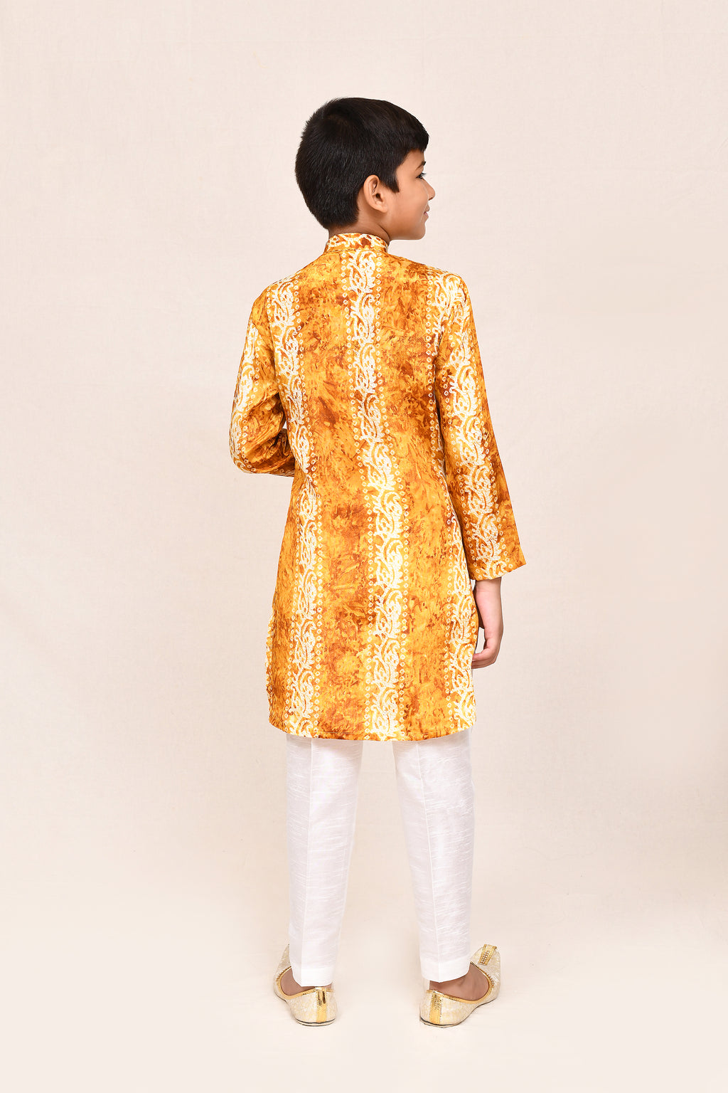 Kurta with straight fit pant
