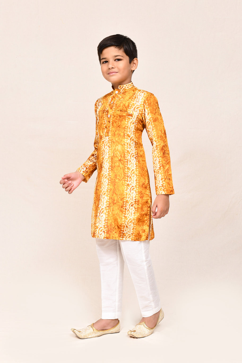 Kurta with straight fit pant