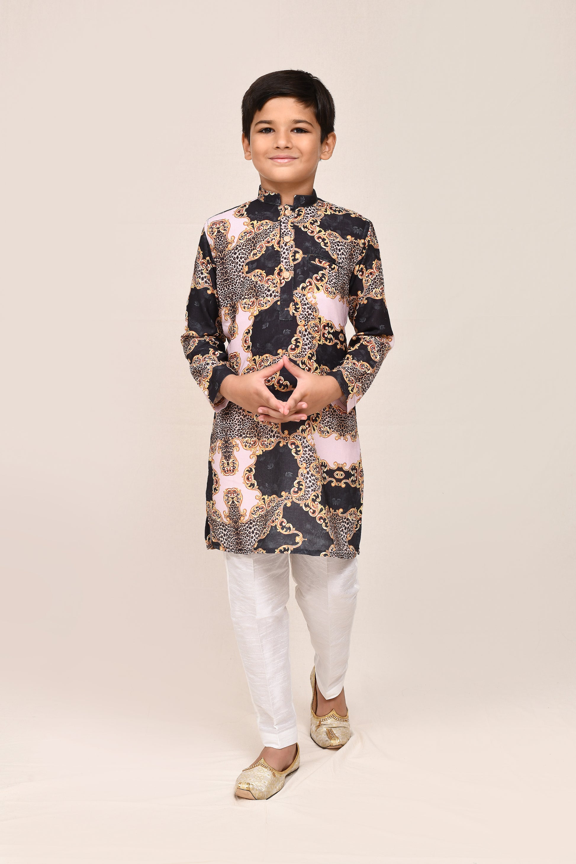 Kurta with straight fit pant