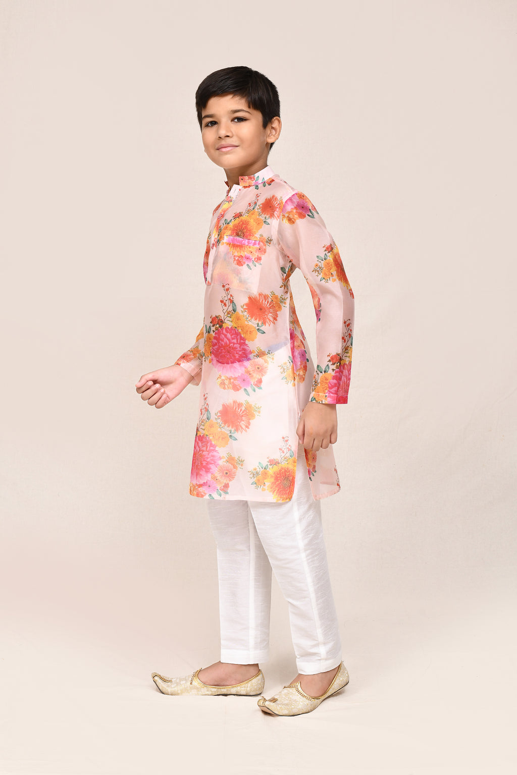 Kurta with straight fit pant