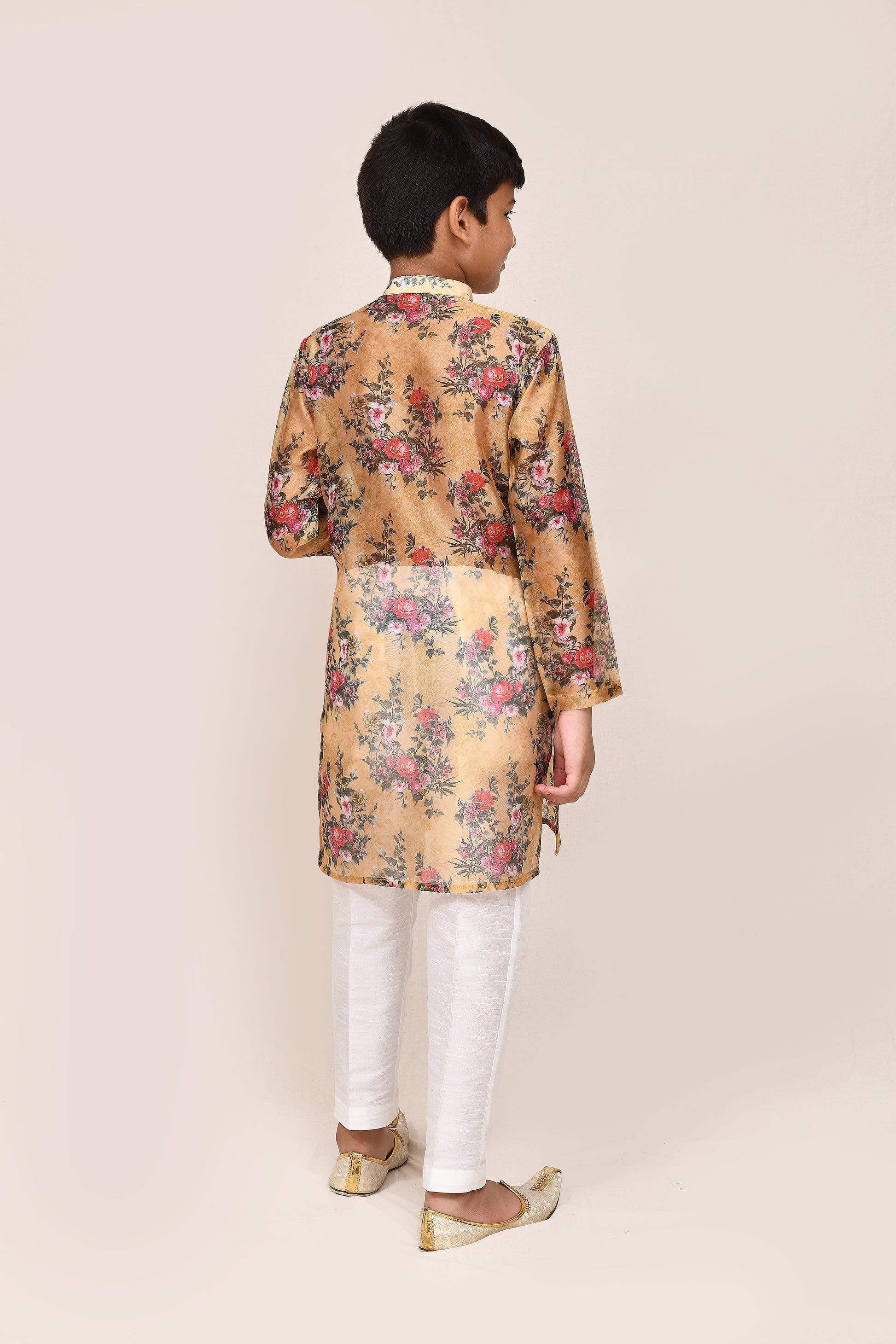Kurta with straight fit pant