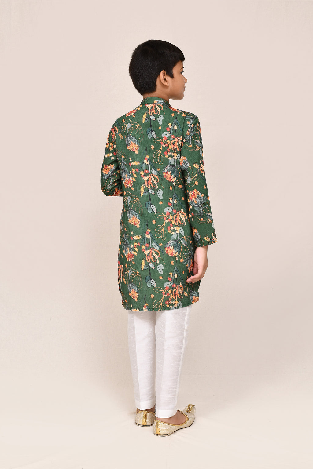 Kurta with straight fit pant
