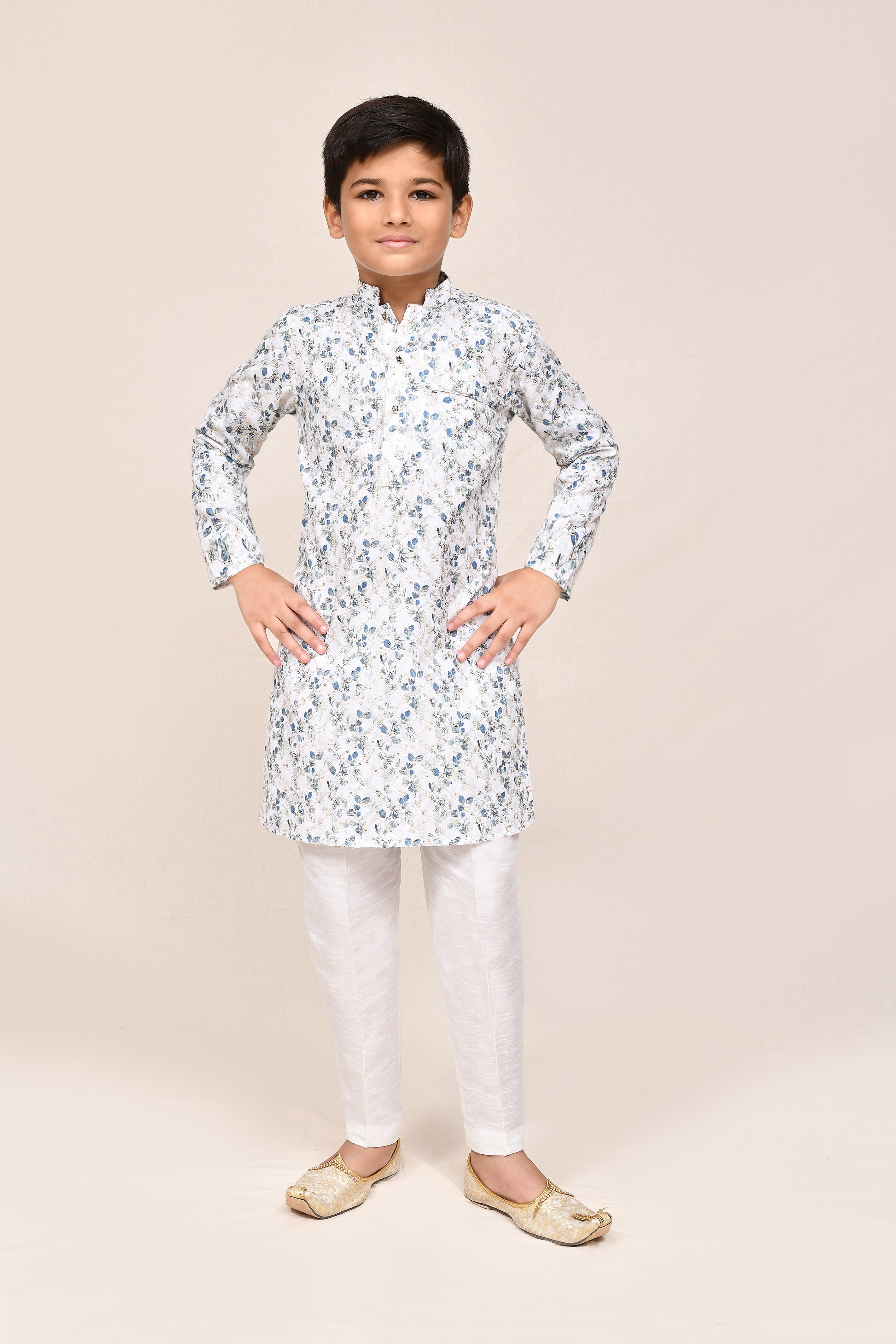 Kurta with straight fit pant
