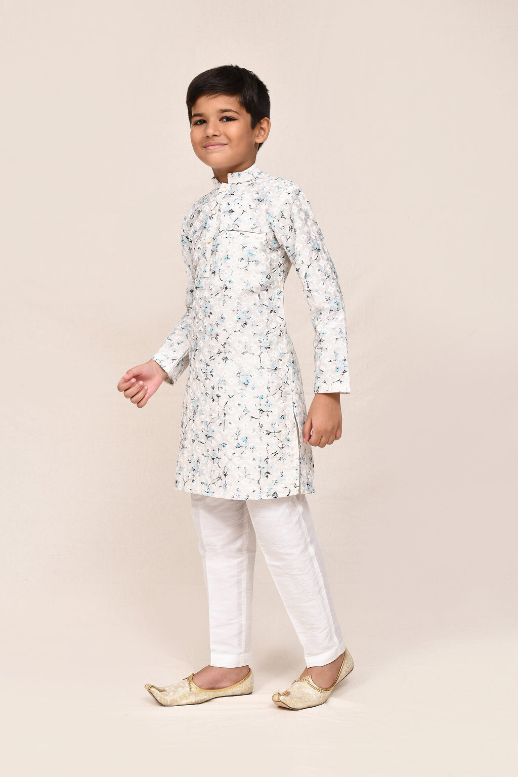 Kurta with straight fit pant