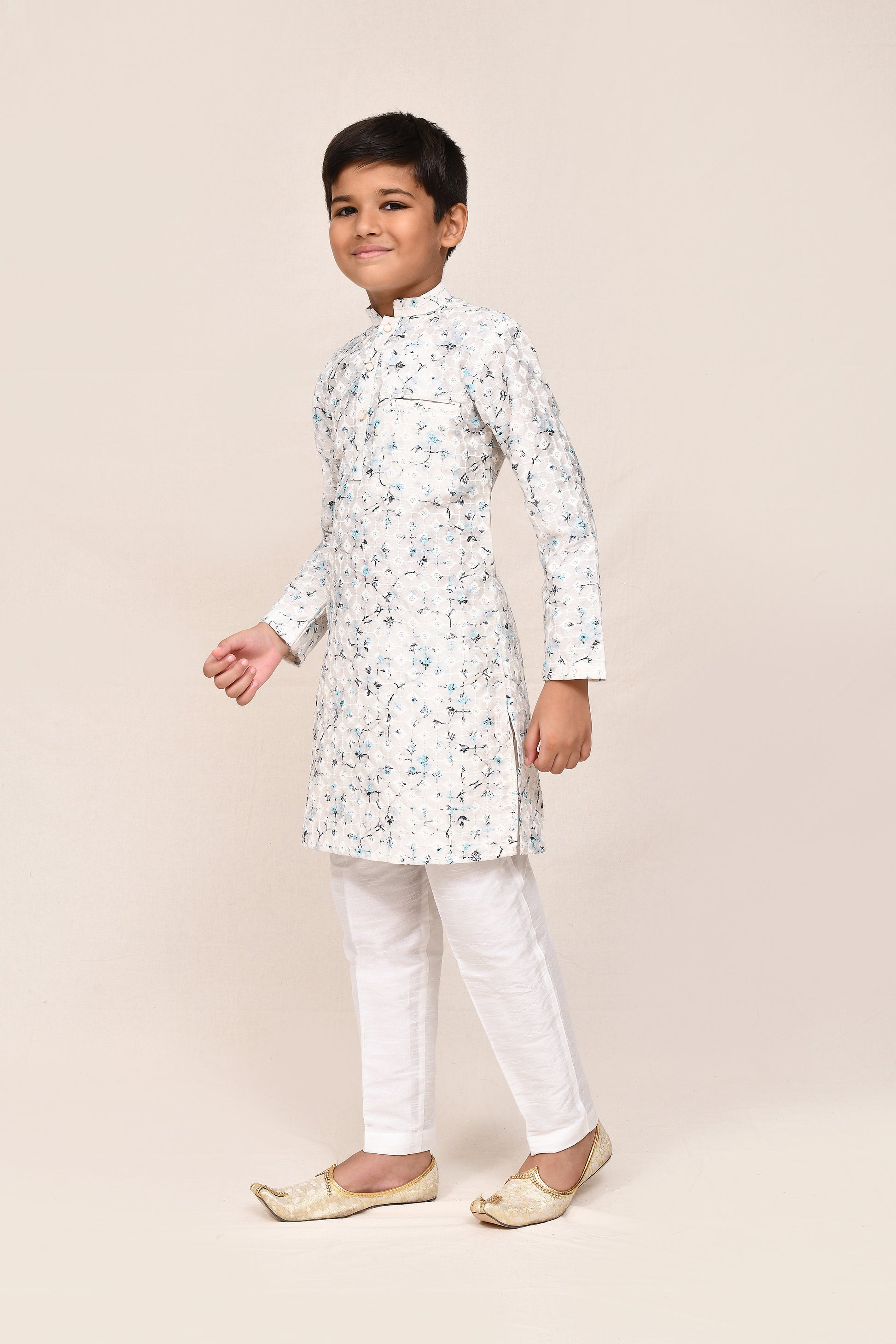 Kurta with straight fit pant