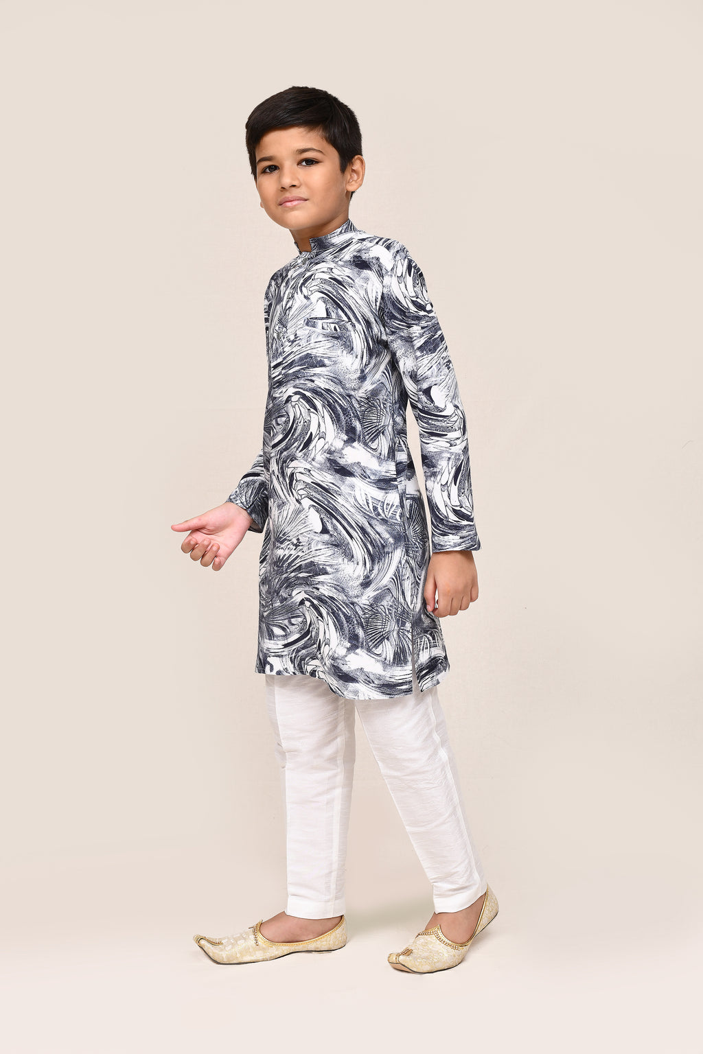 Kurta with straight fit pant