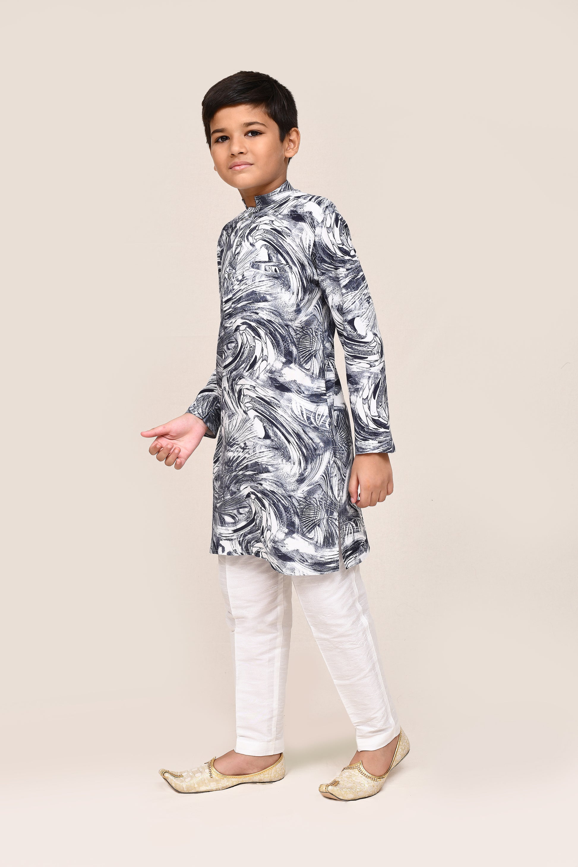 Kurta with straight fit pant