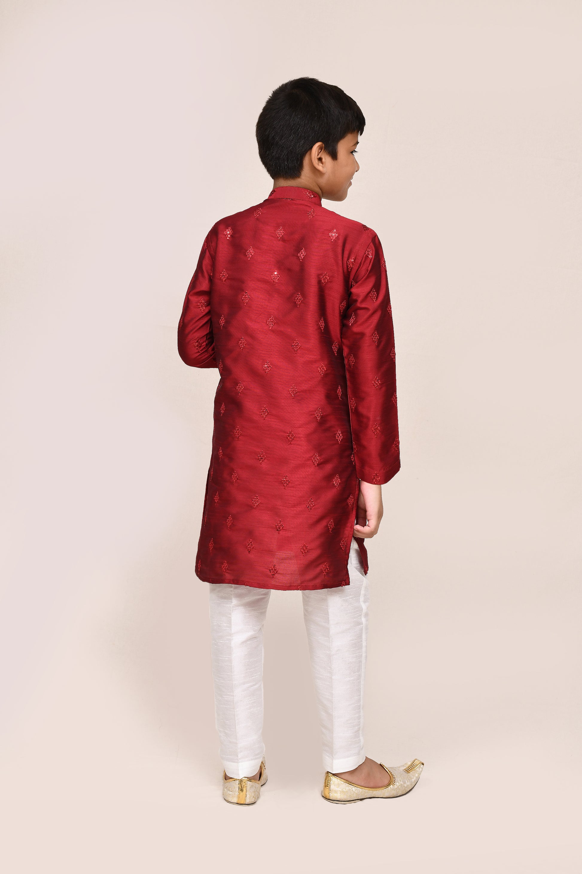 Kurta with straight fit pant