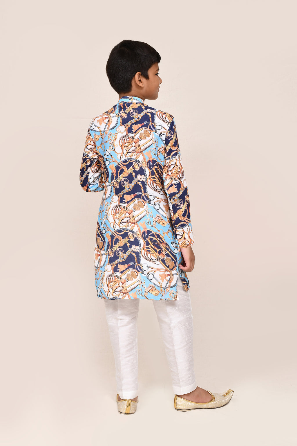 Kurta with straight fit pant