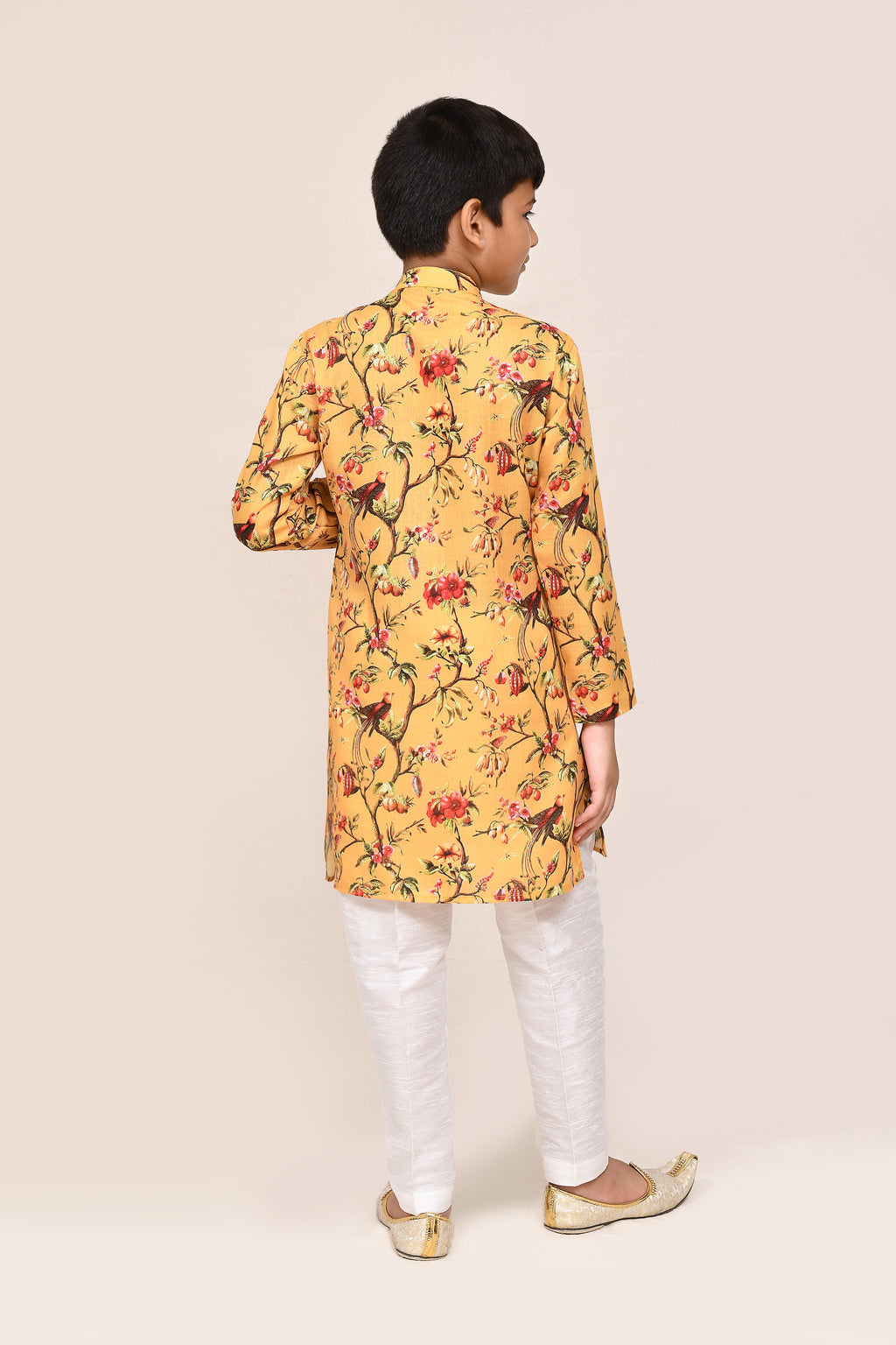 Kurta with straight fit pant