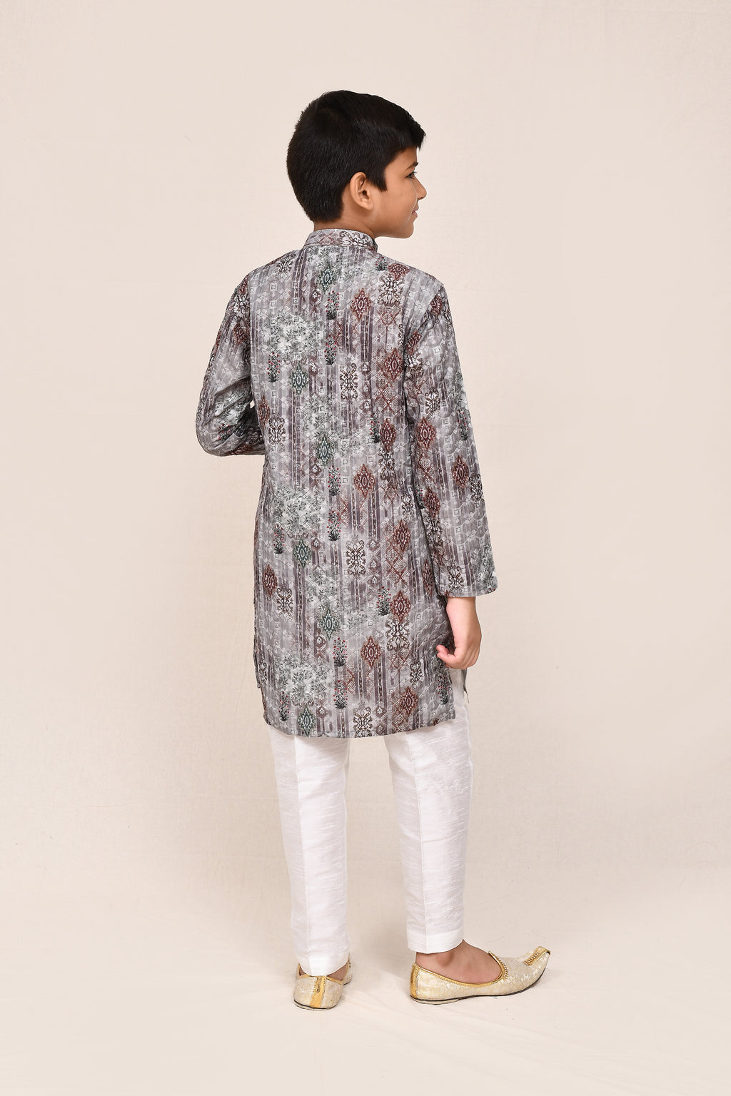 Kurta with straight fit pant