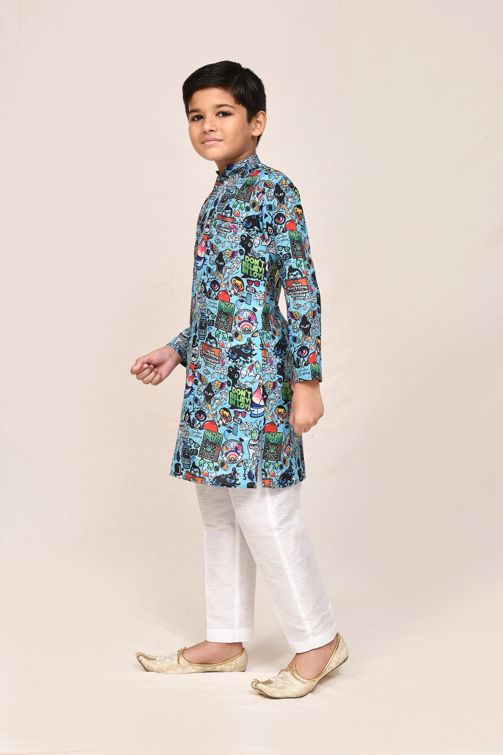 Kurta with straight fit pant