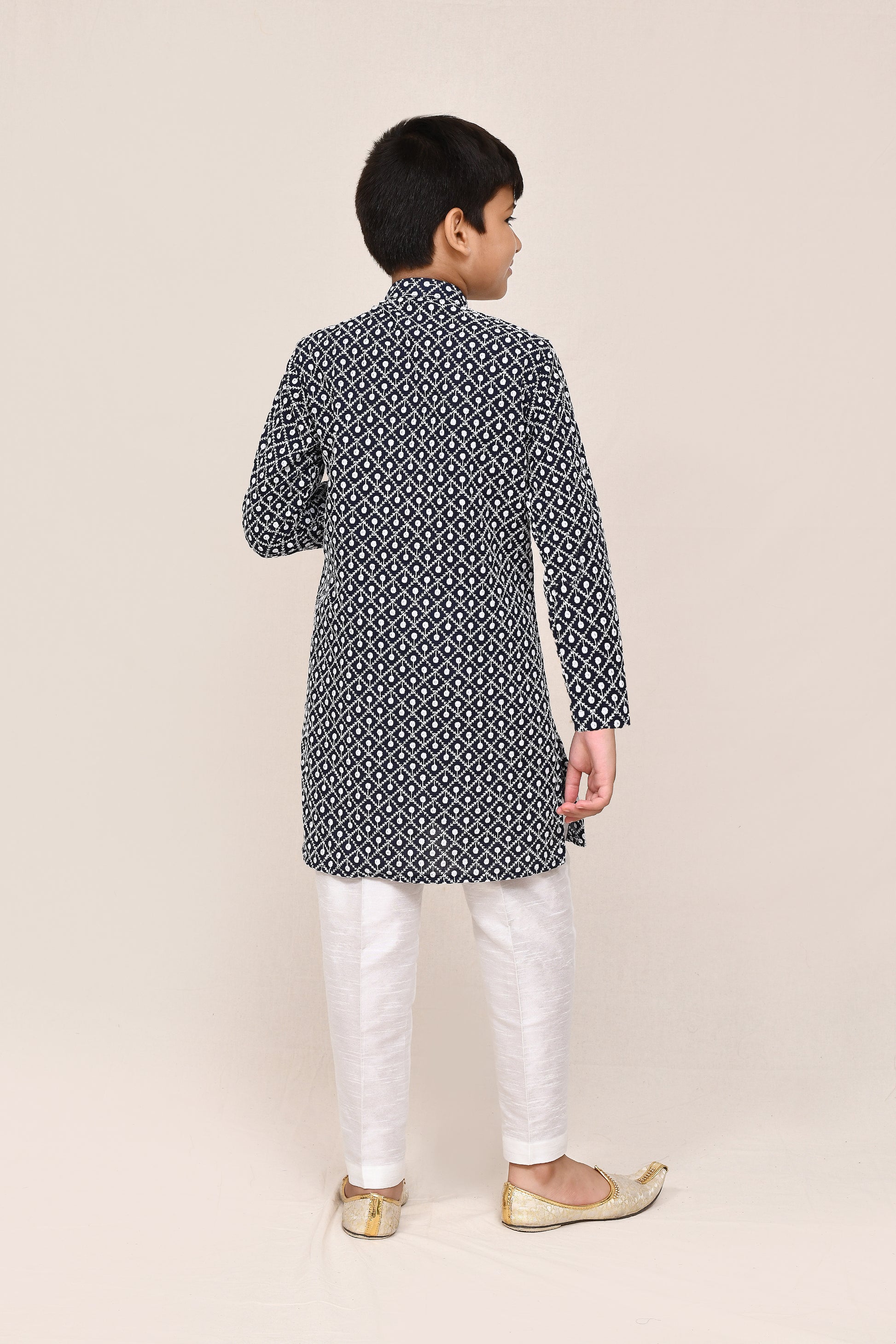 Kurta with straight fit pant