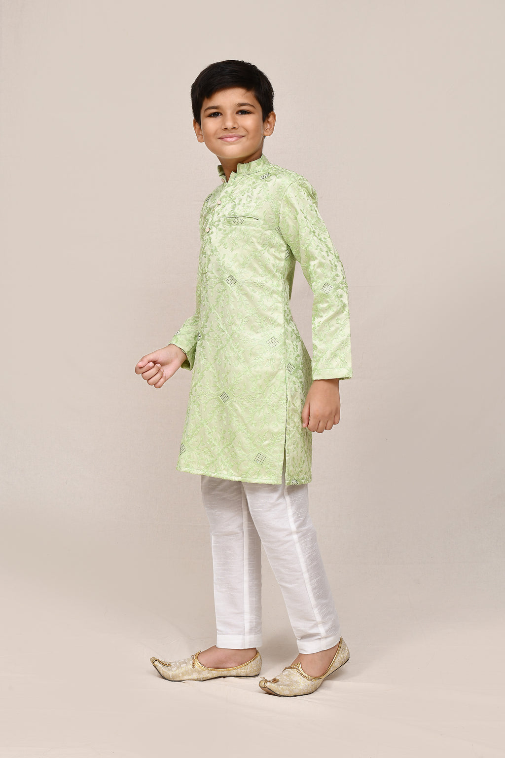 Kurta with straight fit pant