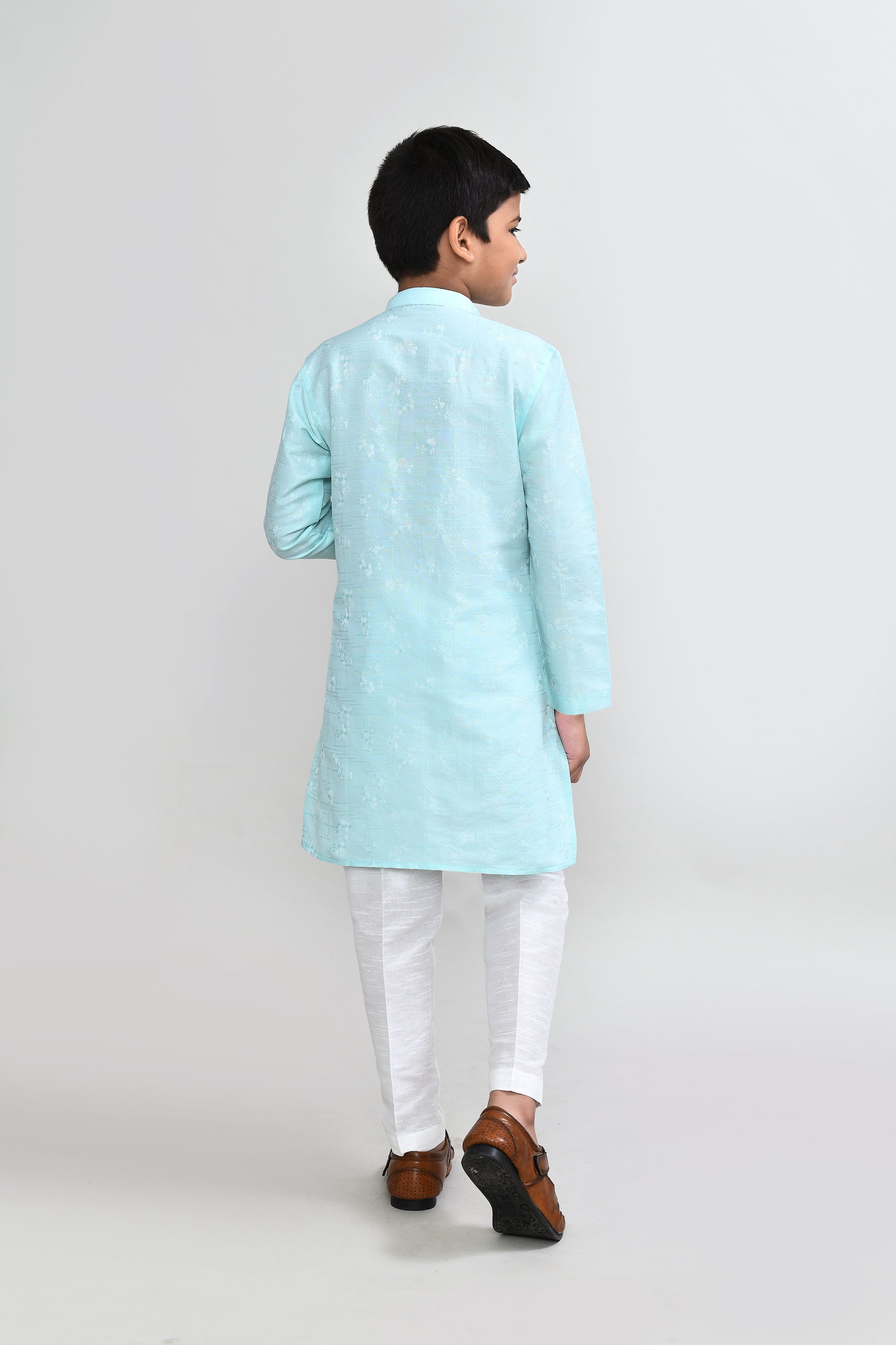 Kurta with straight fit pant