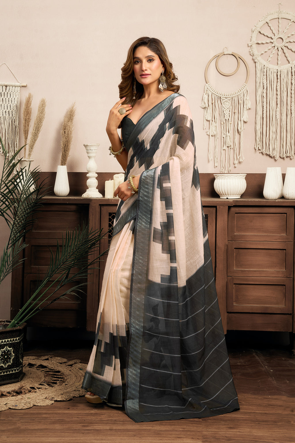 Women White & Grey Linen Ethnic Motifs Saree