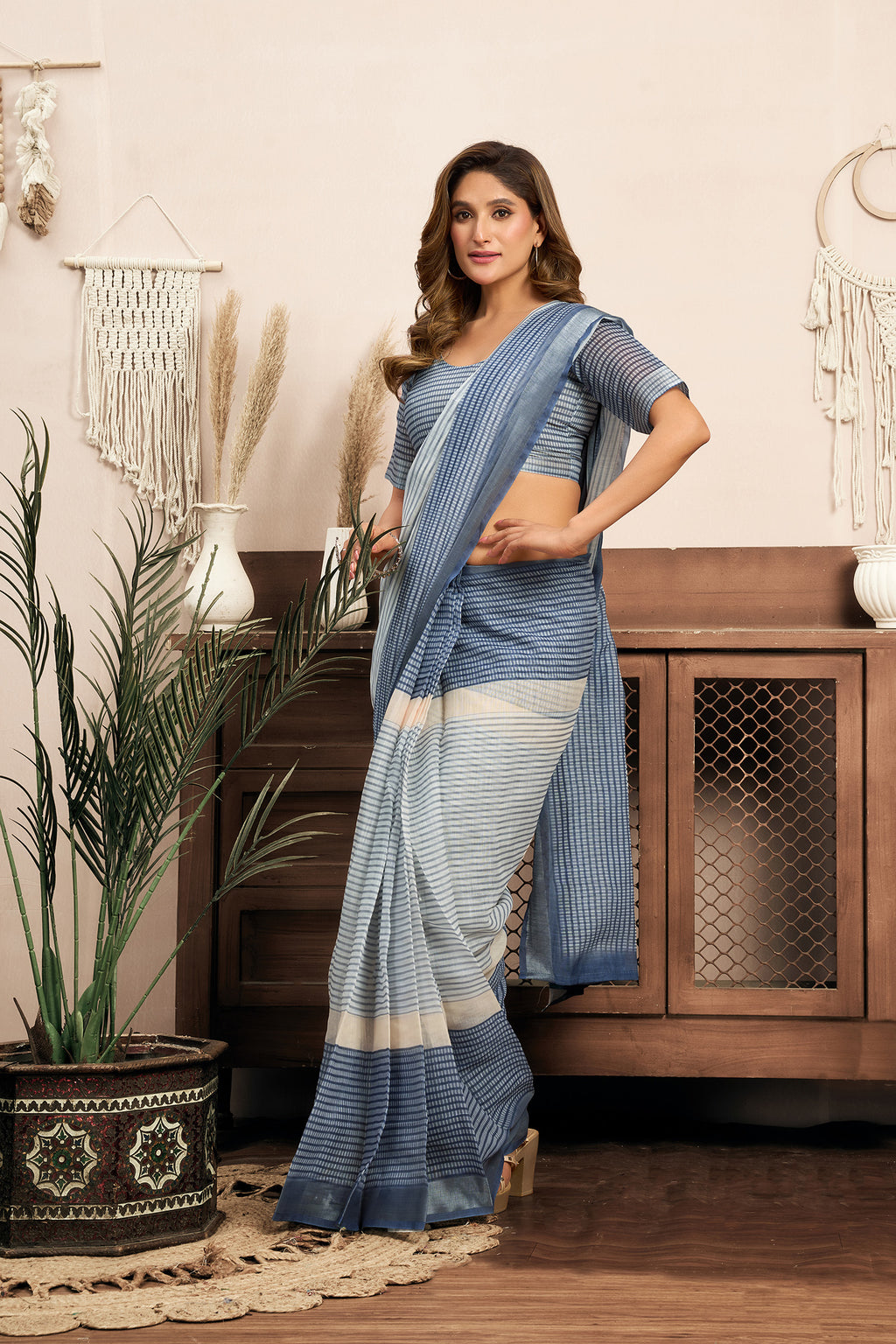 Women Cream & Blue Linen Striped Saree