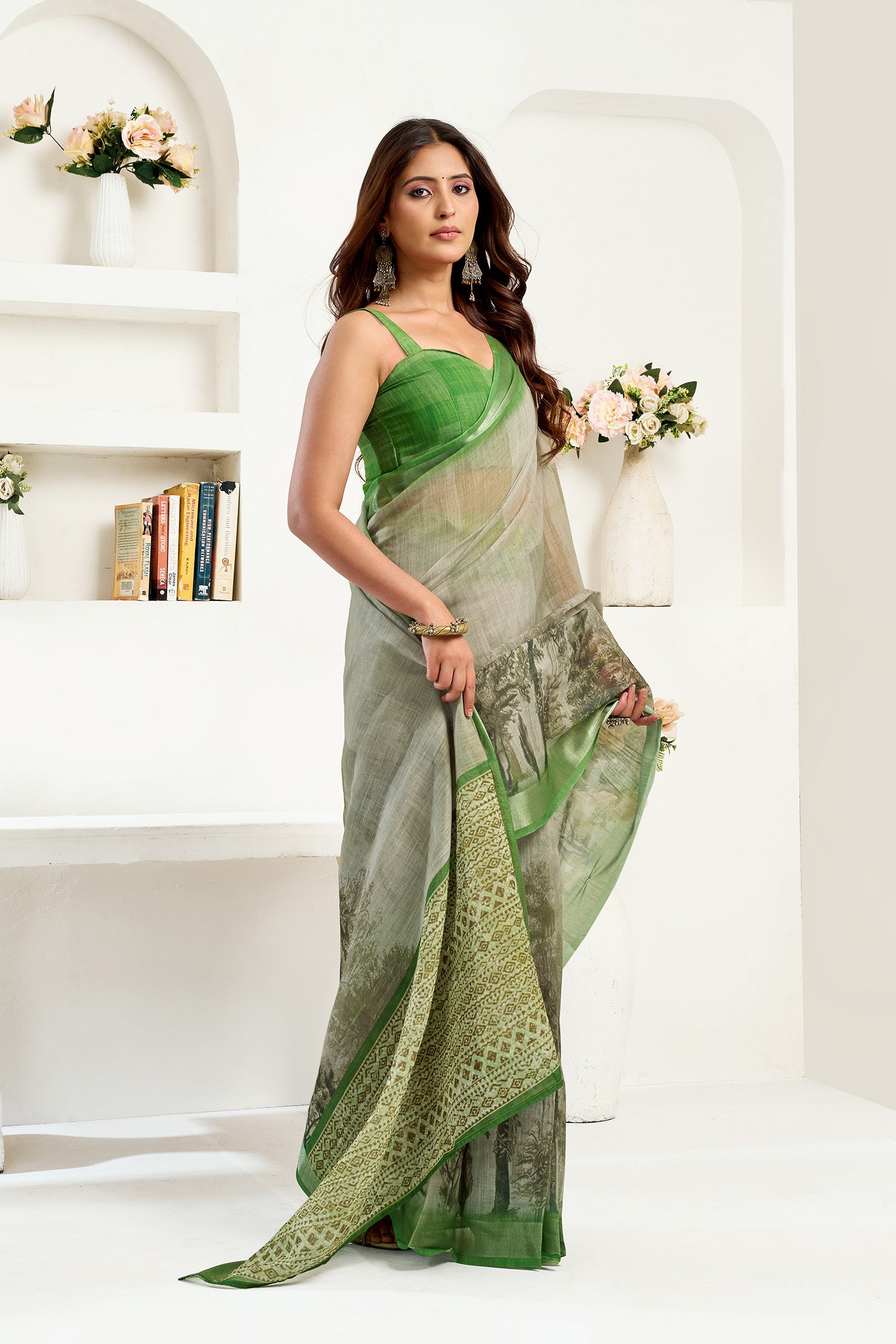 Women Green Linen Floral & Ethnic Motifs Saree