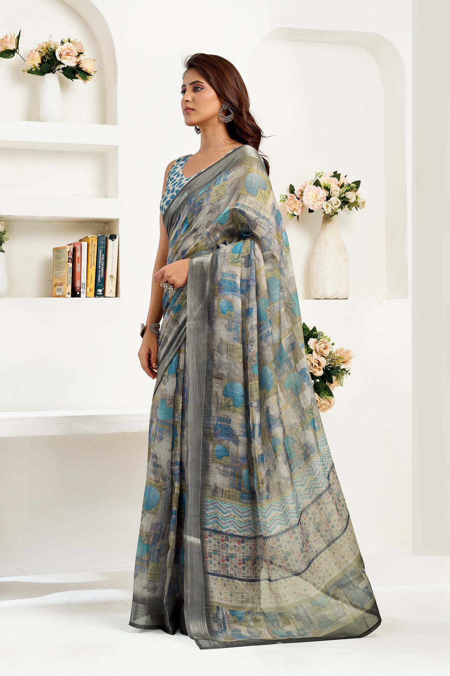 Women  Dusty Brown Linen Floral & Ethnic Motifs Saree