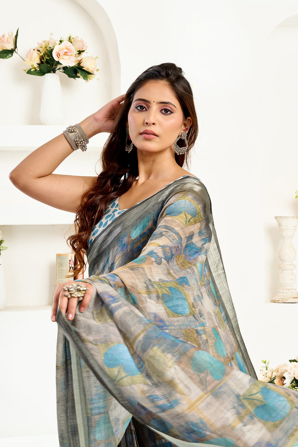 Women  Dusty Brown Linen Floral & Ethnic Motifs Saree