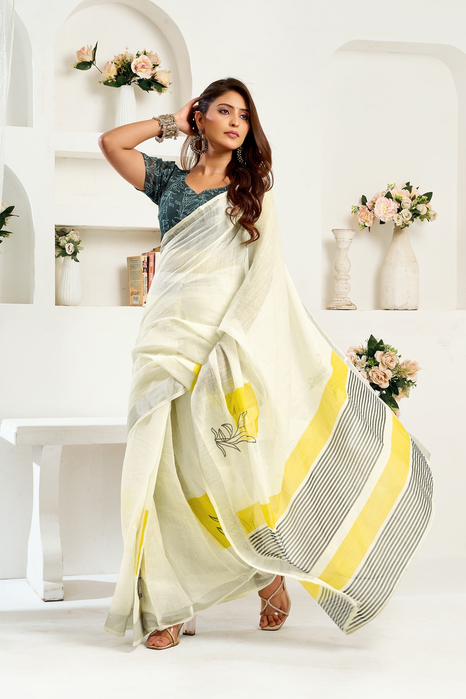 Women Off-white Linen Striped Saree