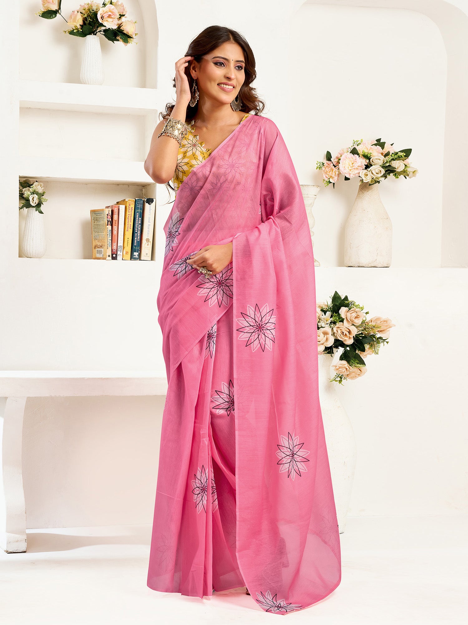 Women Baby Pink Linen Geomatric Saree