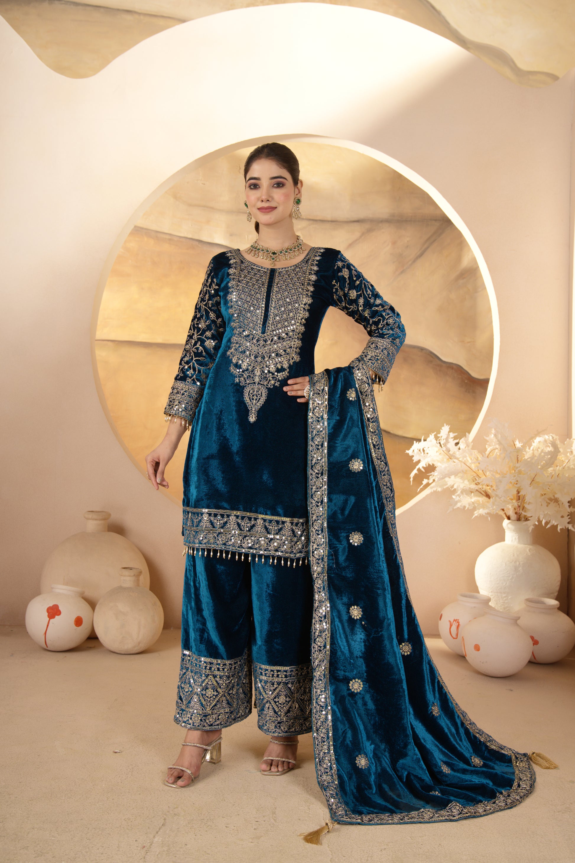 Women Rama Blue Velvet Kurta Set