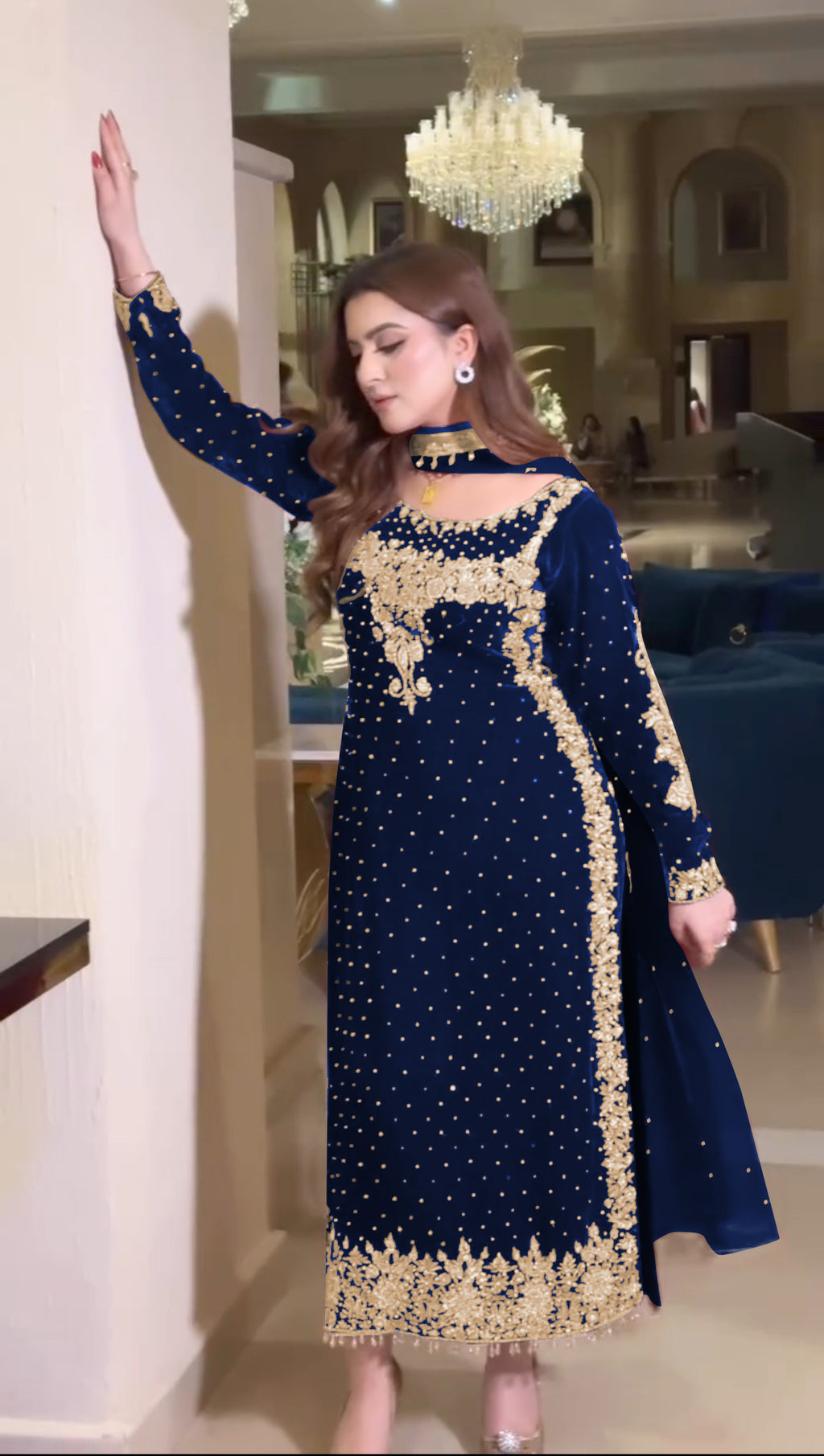 Women  Blue Velvet Kurta Set
