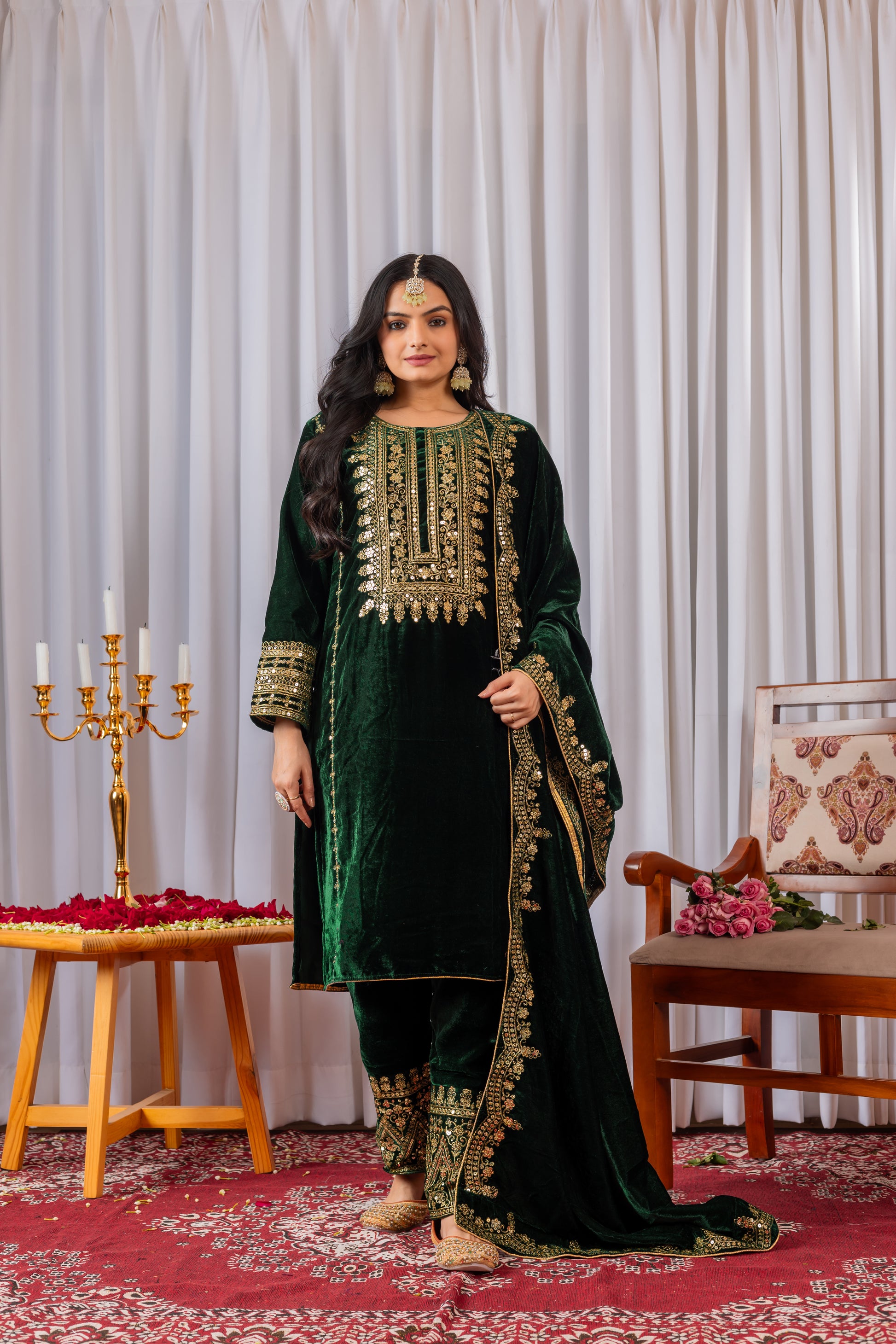 Women Green Velvet Kurta Set