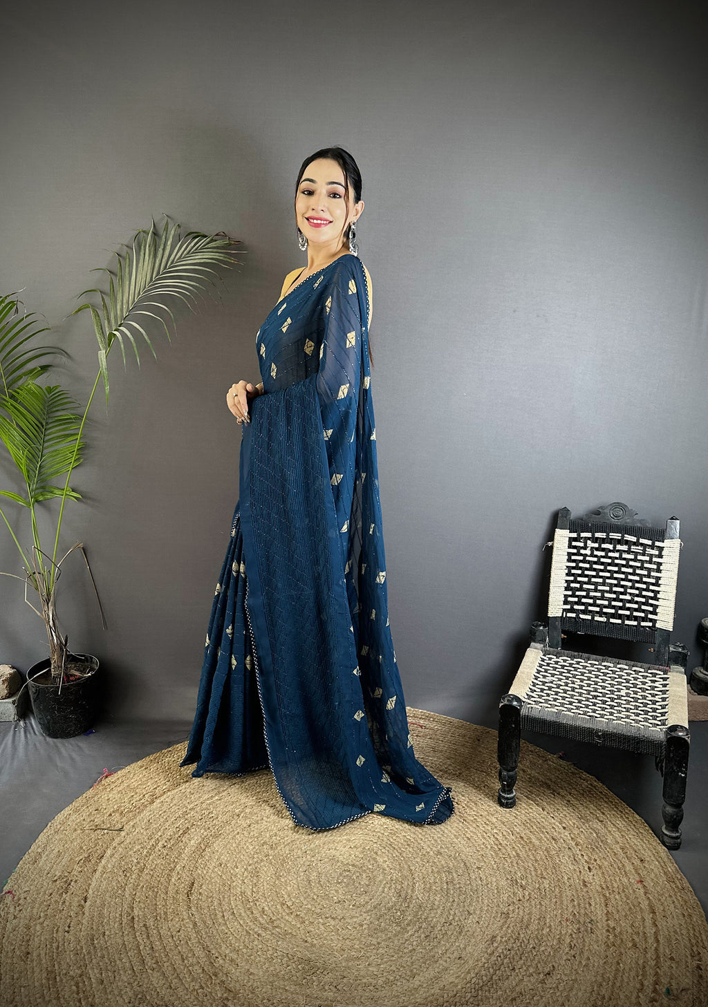 Women Georgette Saree Blue Polka Dot Pattern Saree with unstitched blouse