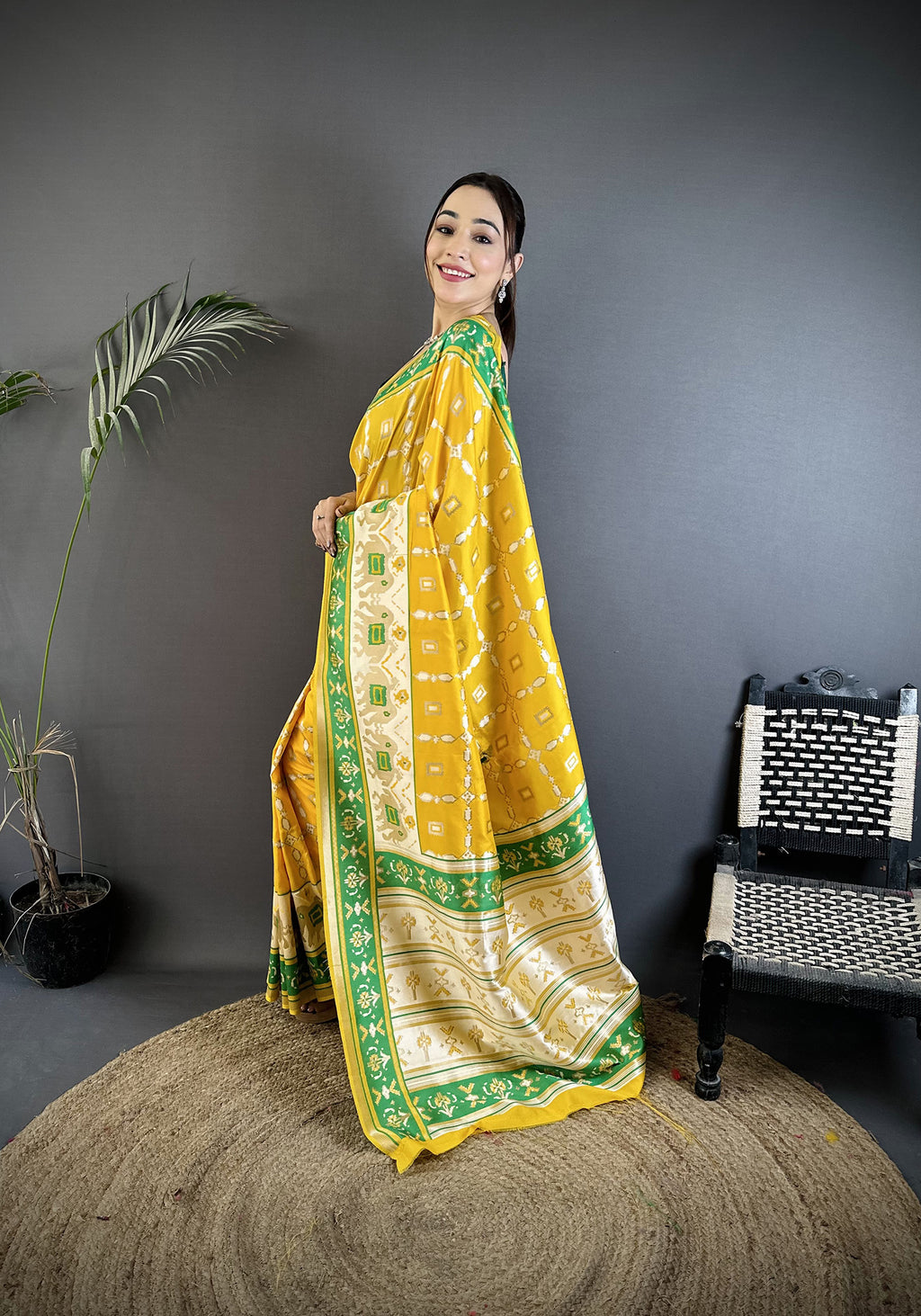 Women Banarasi Silk Yellow  Motifs Inspired By Nature Saree with unstitched blouse