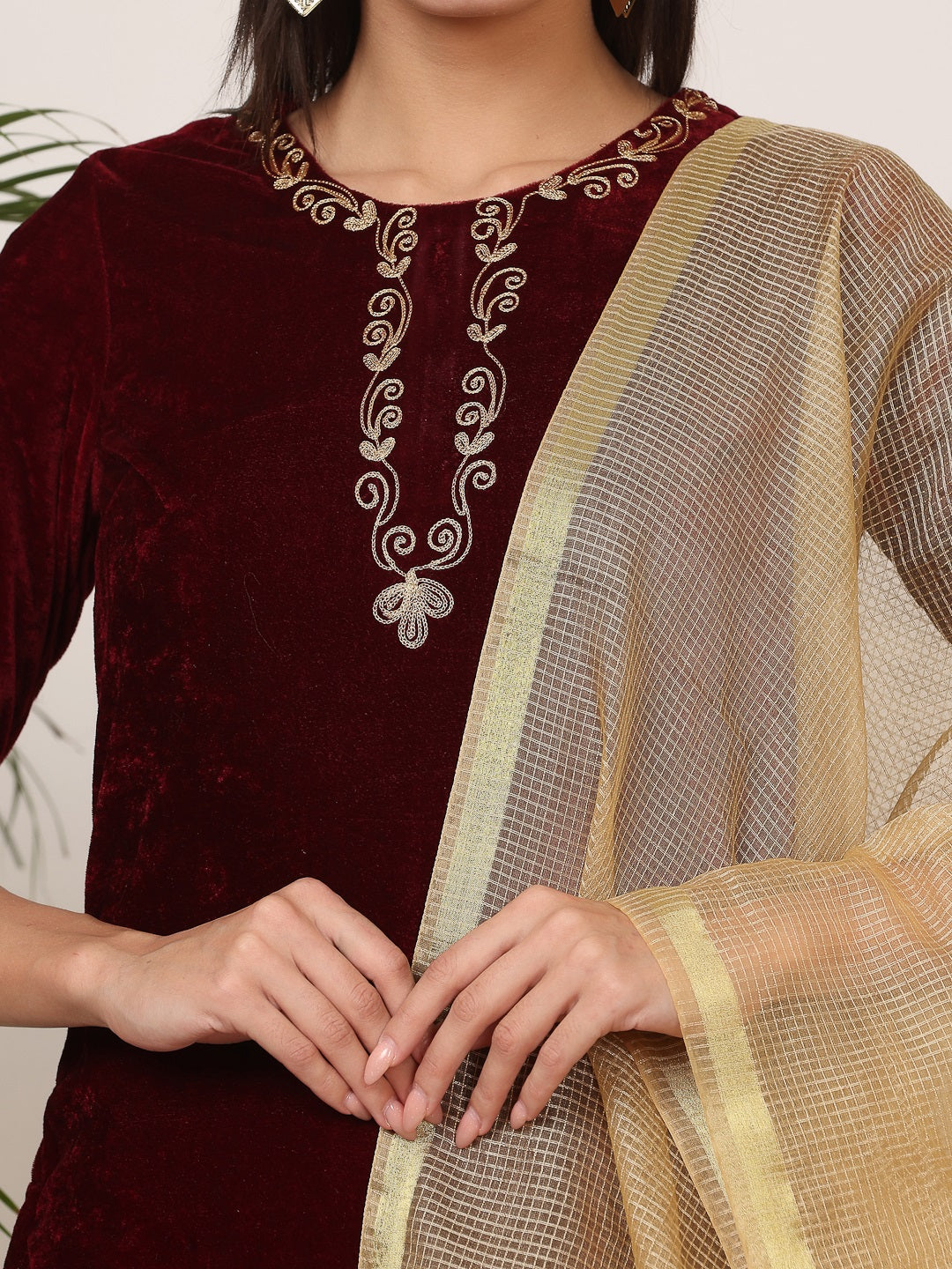 Women Maroon Velvet Palazzo set