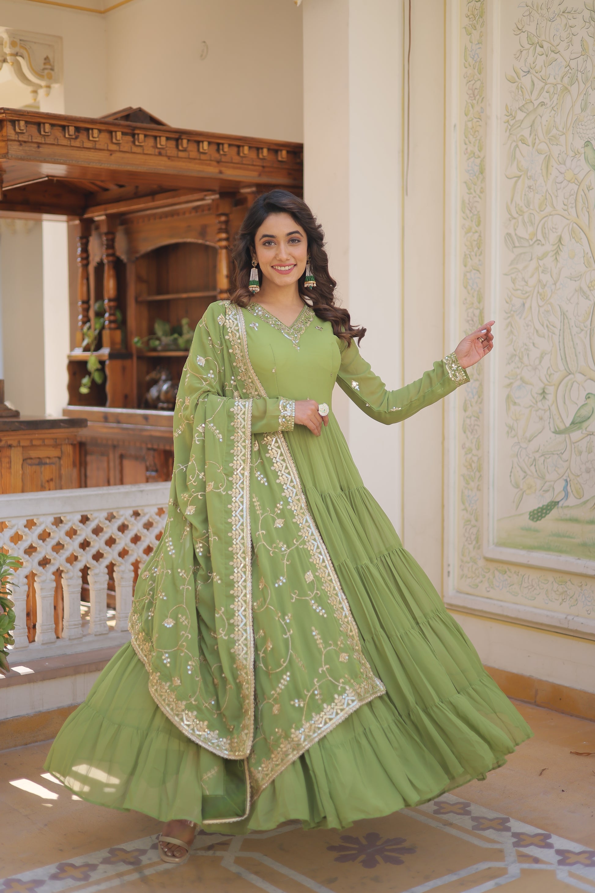 Women Georgette Green Sequence embroidery Work Kurta Set