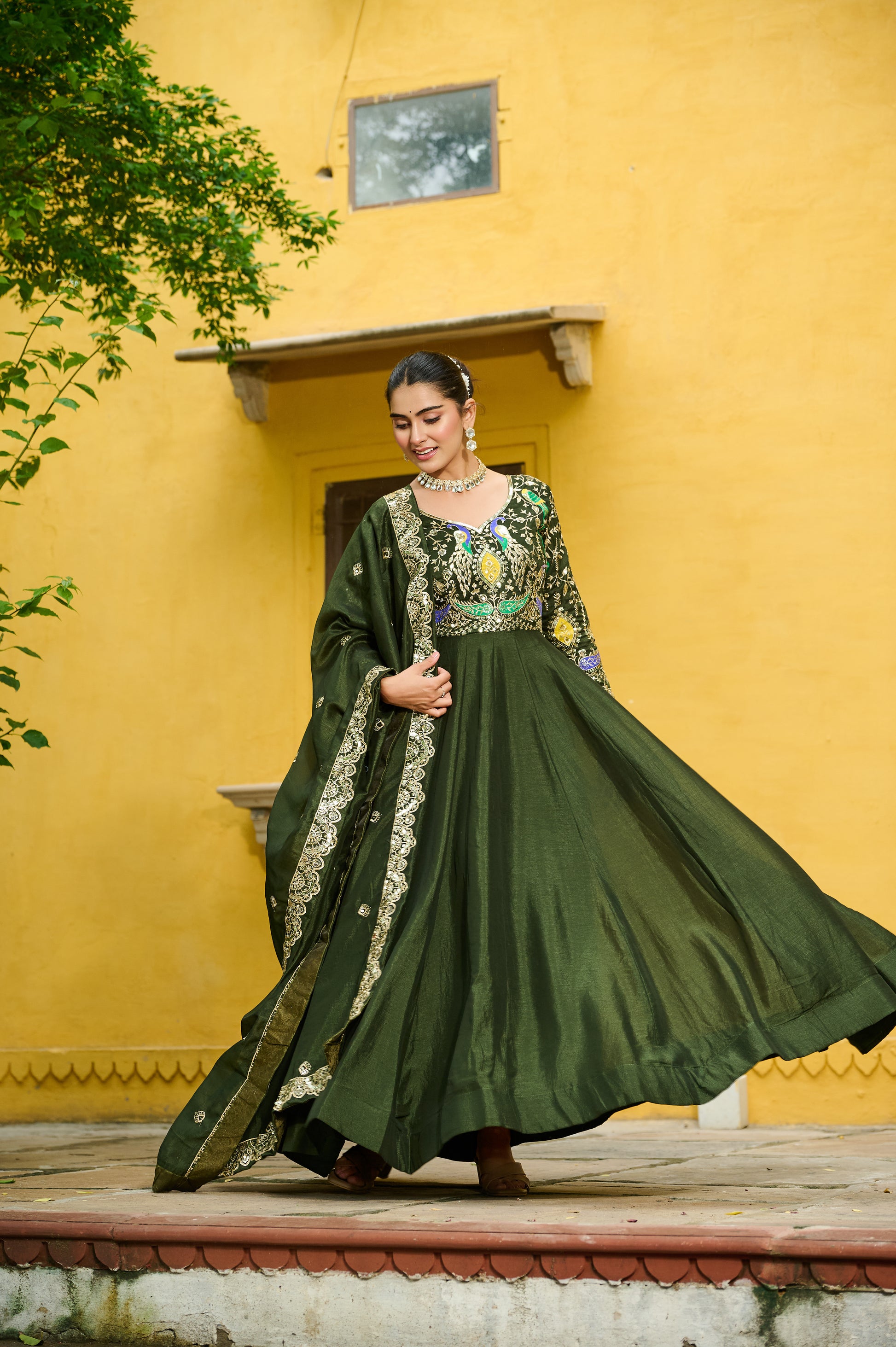 Women Silk Green Sequence embroidery work Kurta Set