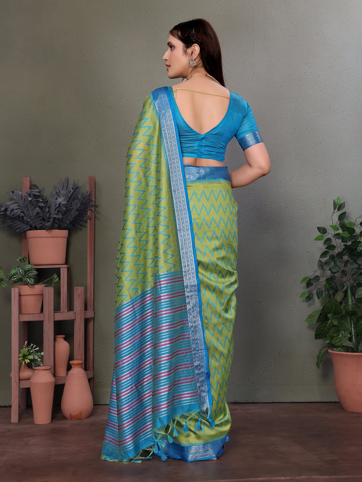 Green Banarasi Silk Saree with Unstitched Blouse