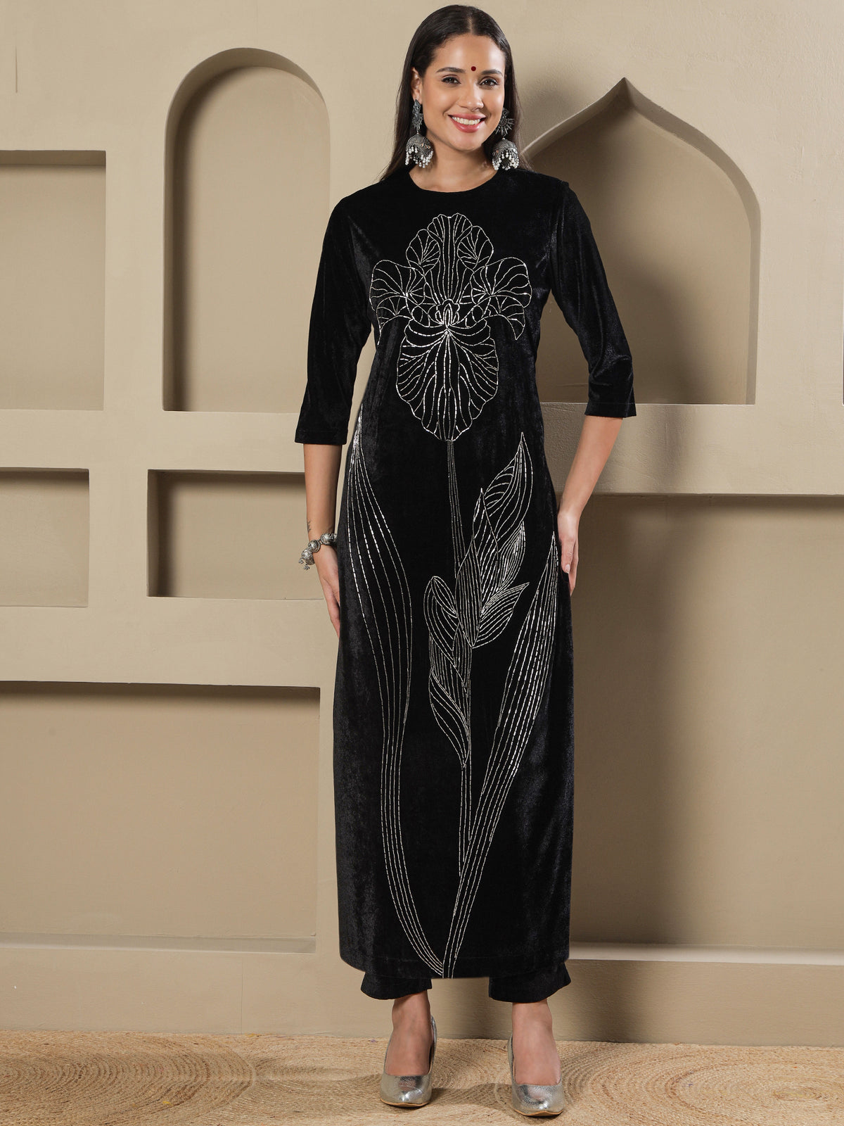 Women BLACK VELVET HAND EMBELLISHED LONG KURTA WITH PANTS