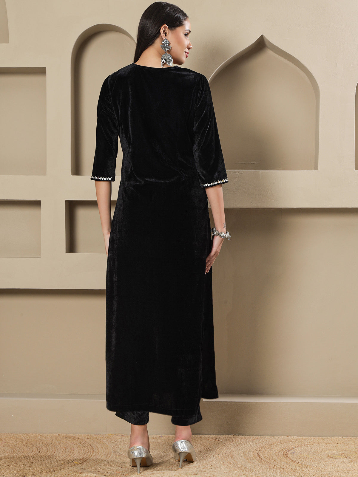 Women BLACK VELVET HAND EMBELLISHED LONG KURTA WITH PANTS
