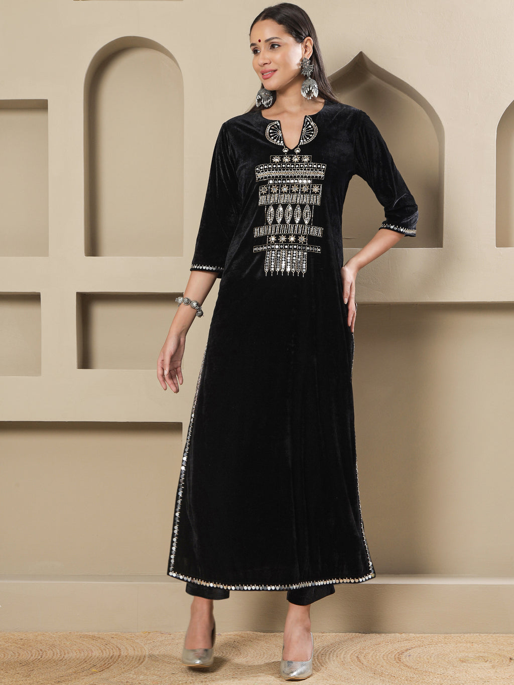 Women BLACK VELVET HAND EMBELLISHED LONG KURTA WITH PANTS