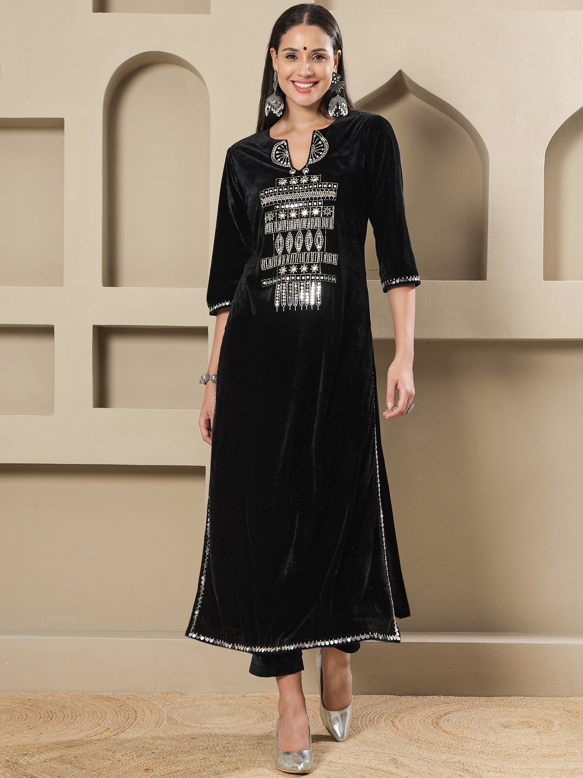 Women BLACK VELVET HAND EMBELLISHED LONG KURTA WITH PANTS
