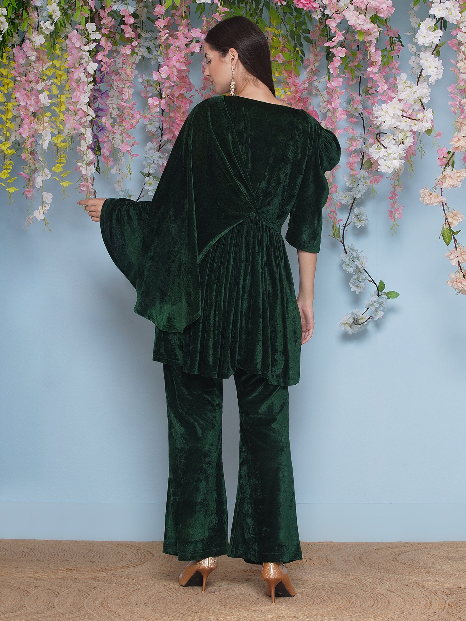 Women Green Velvet Hand Embellished Set