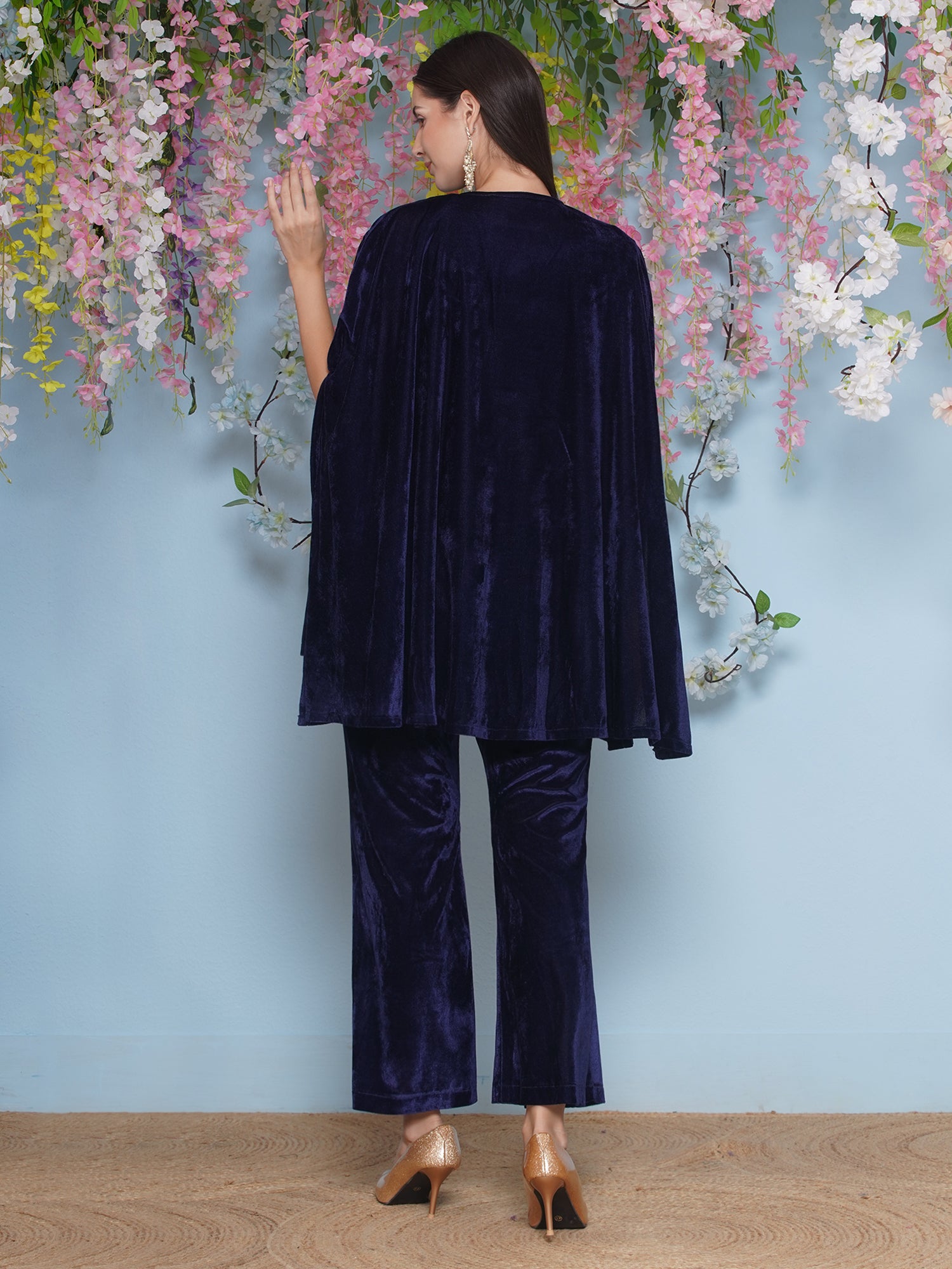 Women Navy Blue Velvet Cape Set