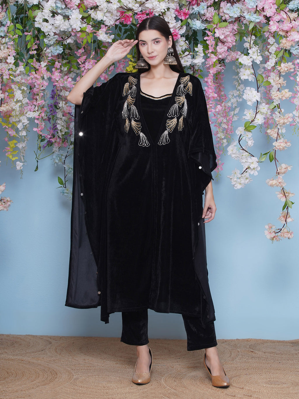 Women Black Hand Embellished Kaftaan with ineer and Pant