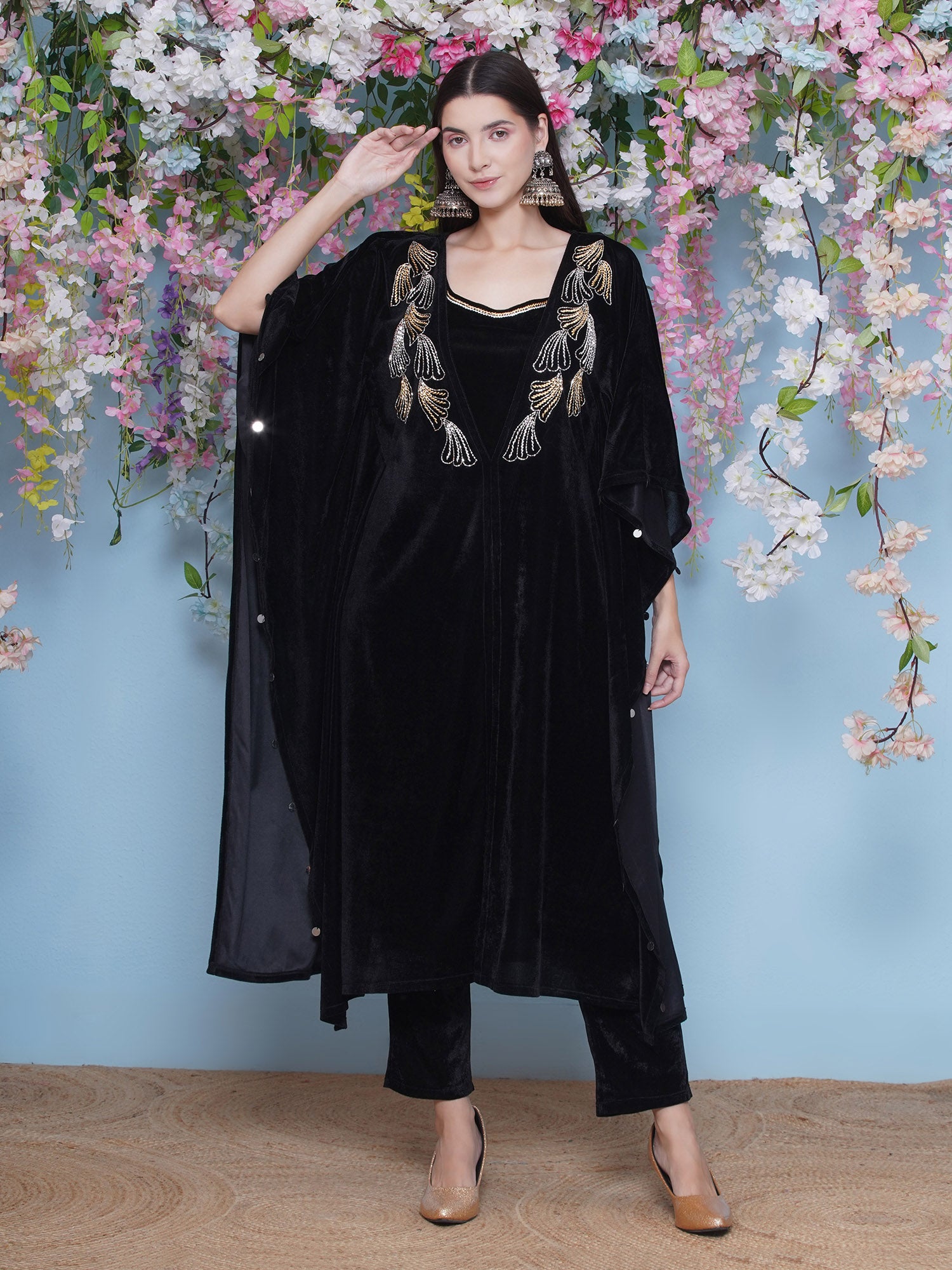 Women Black Hand Embellished Kaftaan with ineer and Pant