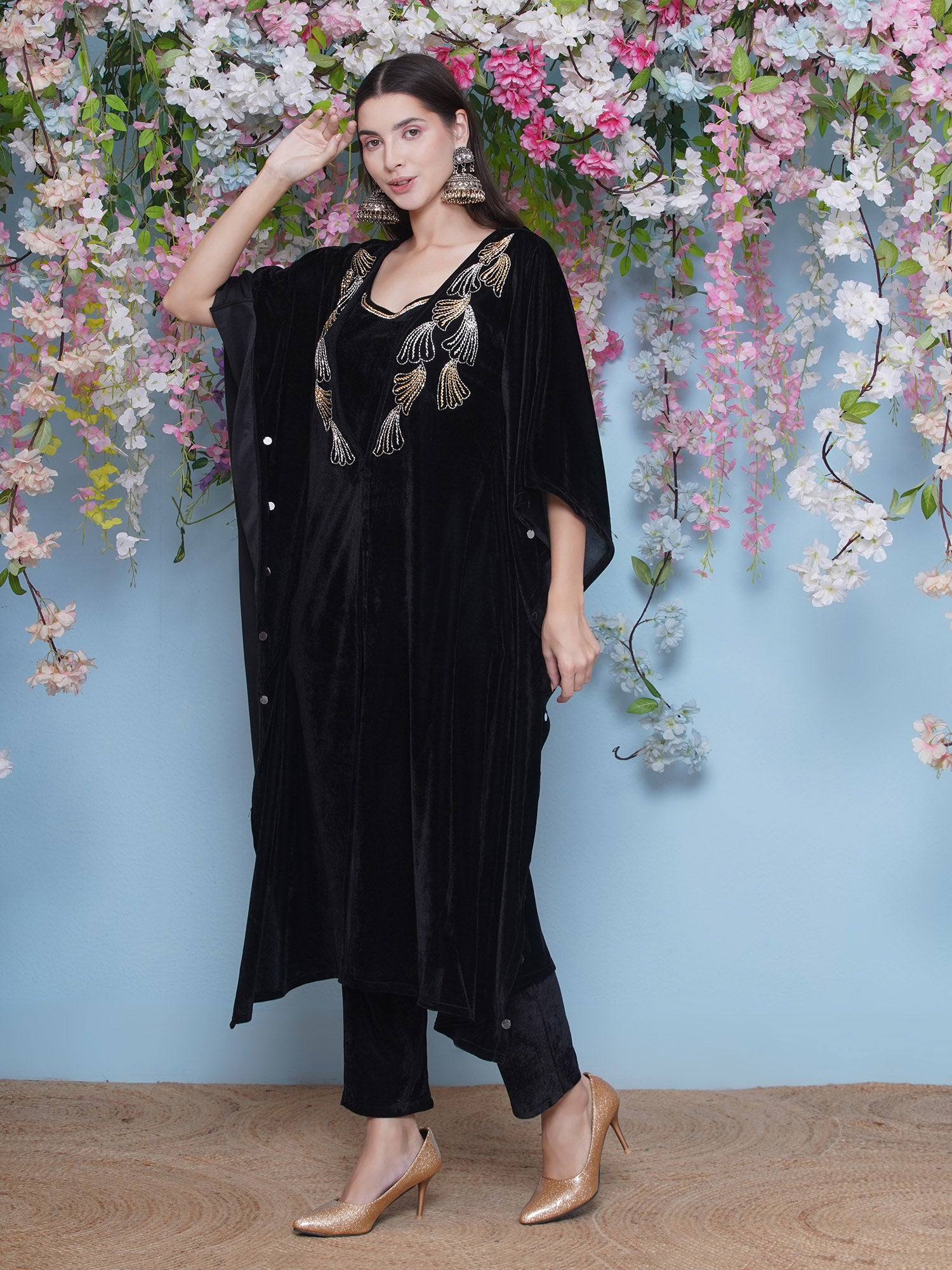 Women Black Hand Embellished Kaftaan with ineer and Pant