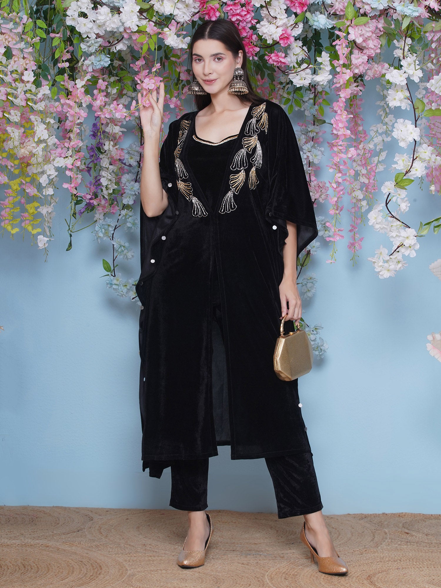 Women Black Hand Embellished Kaftaan with ineer and Pant