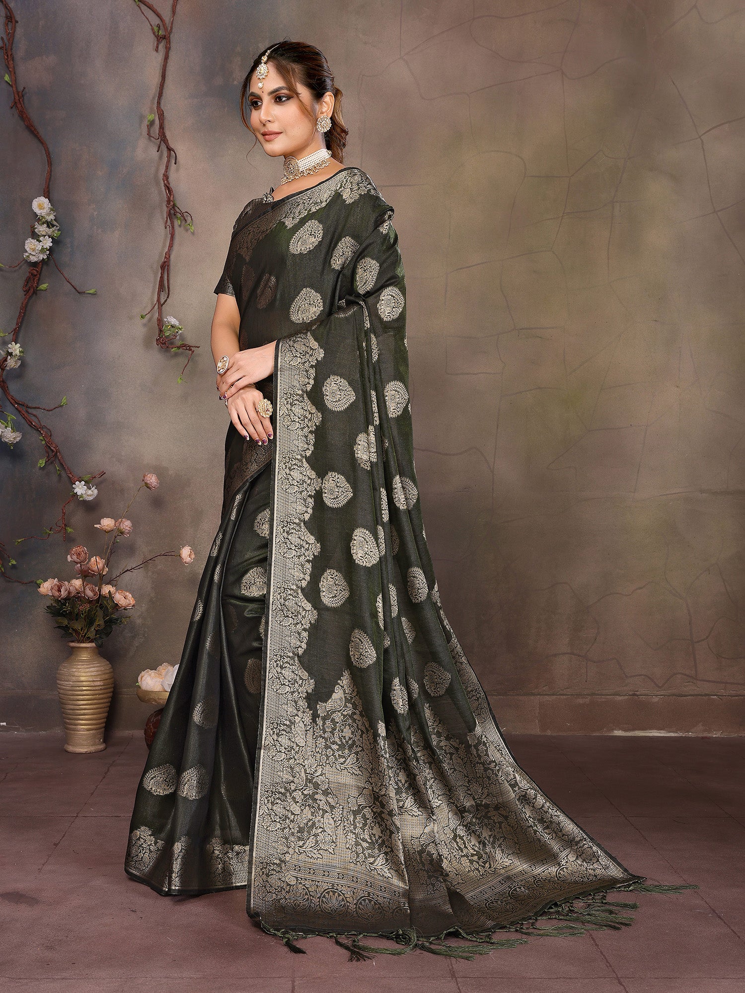 Dark Green Banarasi Silk Saree with Unstitched Blouse