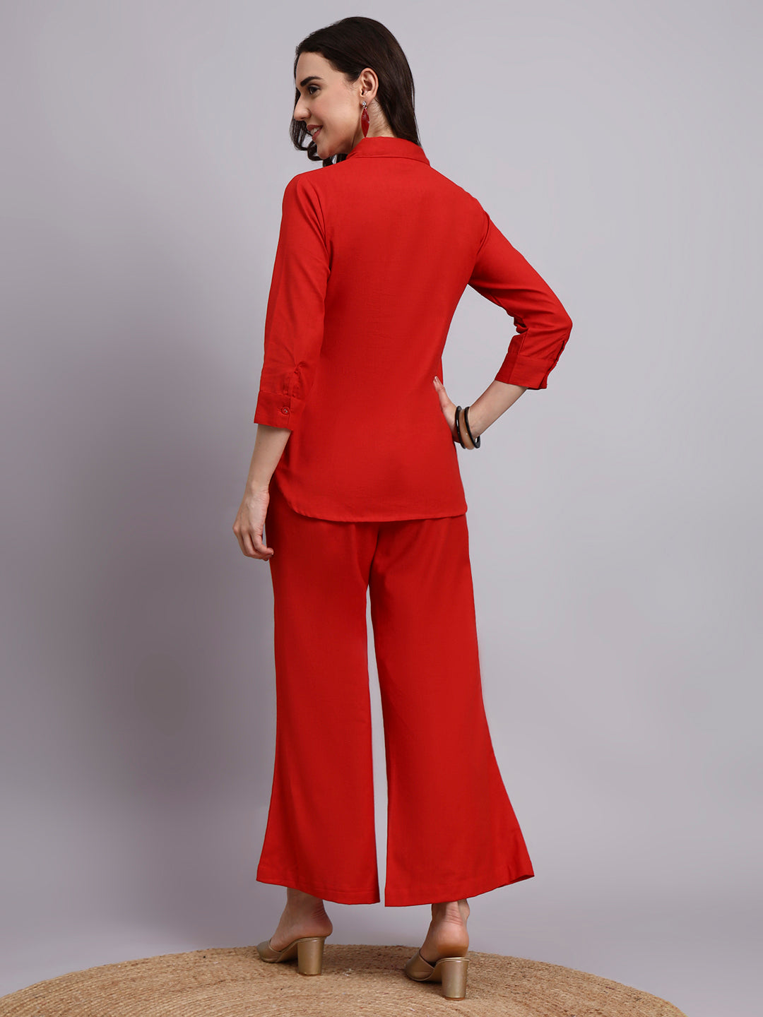 Women Red Plain Cotton Shirt & Shorts