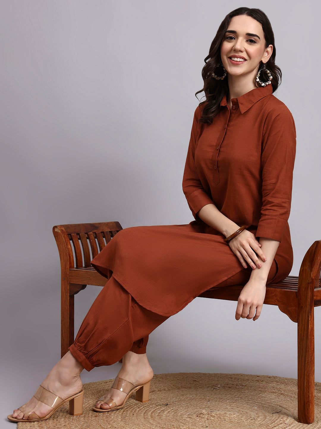 Women Brown Plain Cotton lurex Kurta pant set